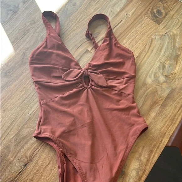 Robin Piccone Halter One-Piece Swimsuit - Picture 4 of 4